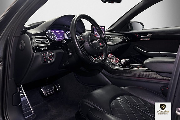 Audi A8 14 of 21
