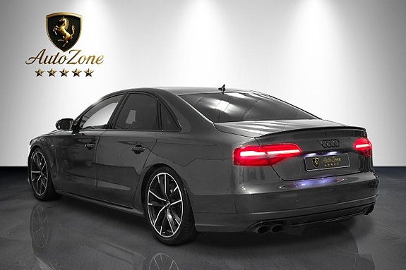 Audi A8 4 of 21