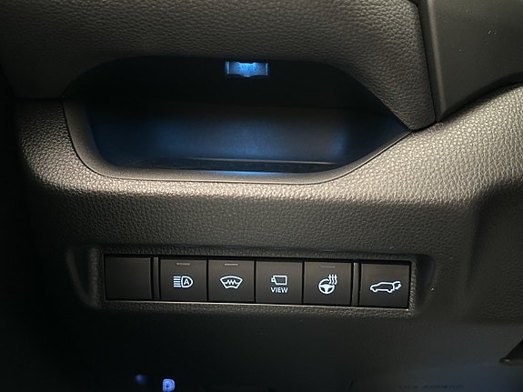 Toyota RAV4 25 of 30
