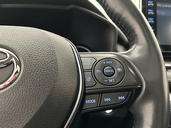 Toyota RAV4 21 of 30