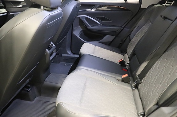 Volkswagen Tiguan 8 of 14