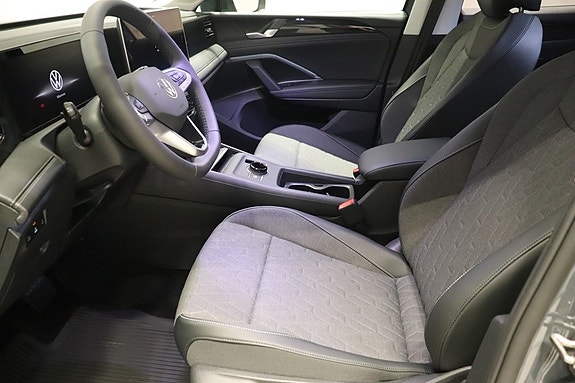 Volkswagen Tiguan 7 of 14