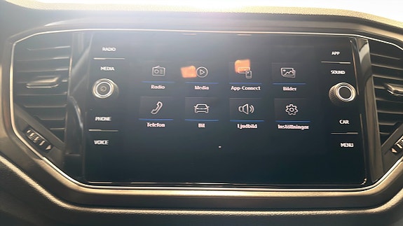 Volkswagen T-Roc 9 of 20