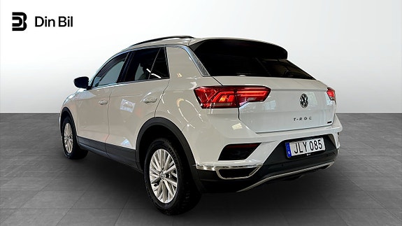 Volkswagen T-Roc 3 of 20