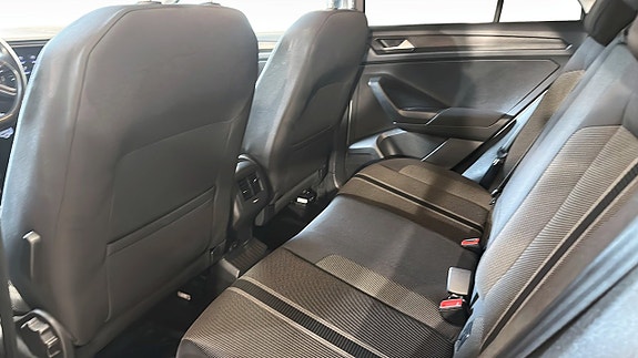 Volkswagen T-Roc 12 of 20