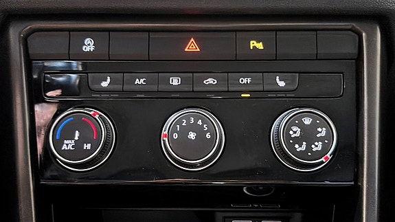 Volkswagen T-Roc 19 of 20