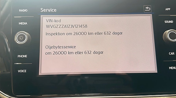 Volkswagen T-Roc 18 of 20