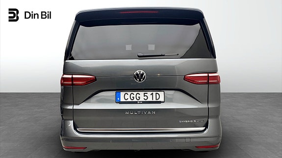 Volkswagen Multivan 5 of 12
