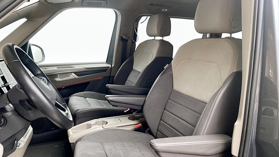 Volkswagen Multivan 8 of 12