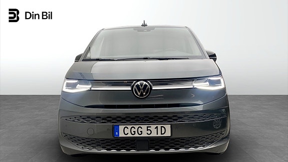 Volkswagen Multivan 4 of 12