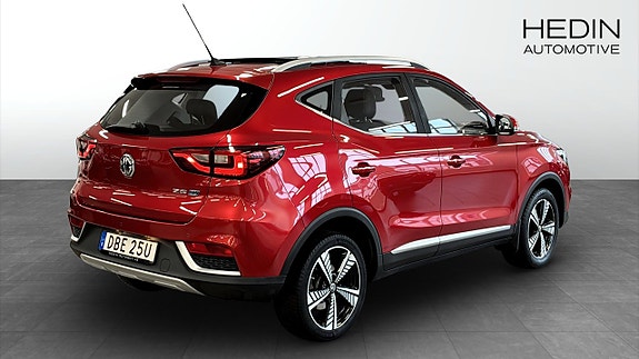 MG ZS EV 2 of 9