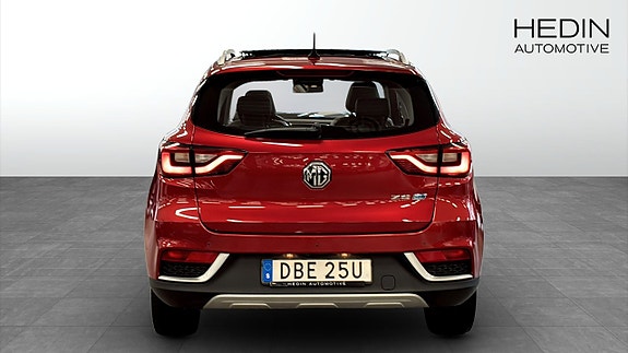 MG ZS EV 7 of 9