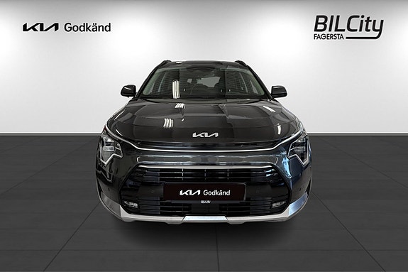 Kia Niro 2 of 15