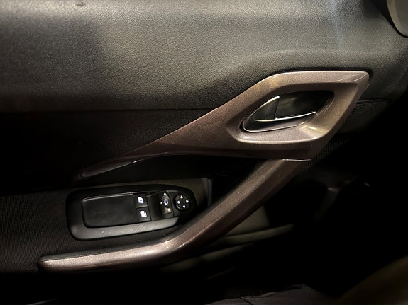Peugeot 2008 23 of 30