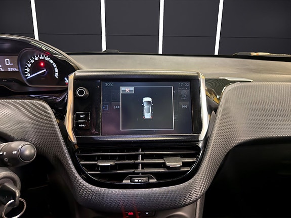 Peugeot 2008 29 of 30