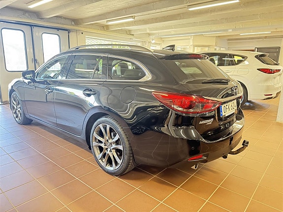 Mazda 6 3 of 8