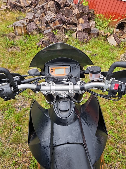 KTM 950SM 5 of 5