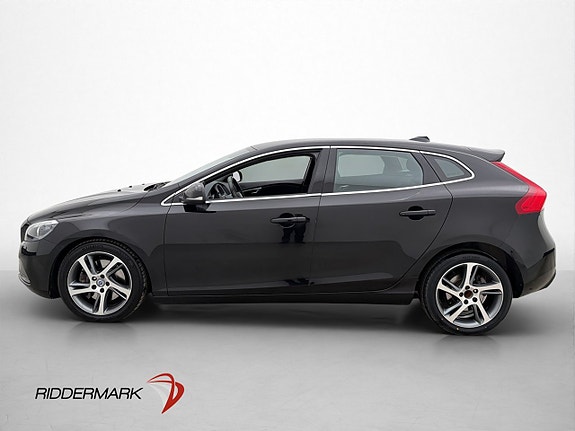 Volvo V40 4 of 28