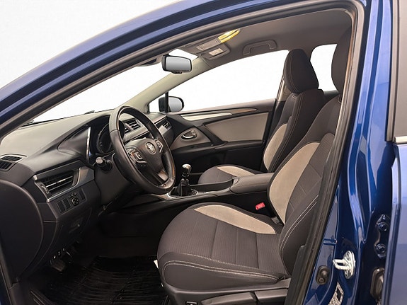 Toyota Avensis 11 of 28
