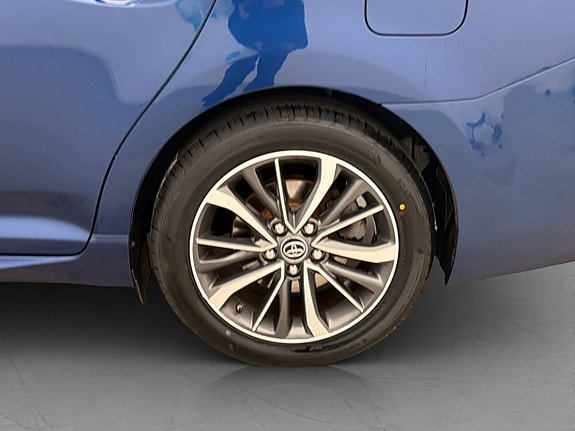 Toyota Avensis 26 of 28