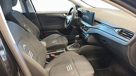 Ford Focus 3 of 9
