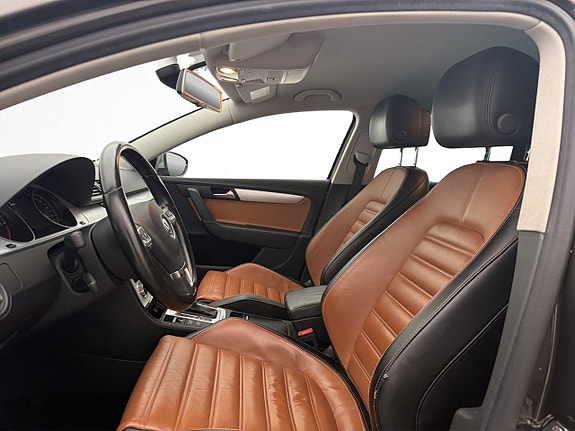 Volkswagen Passat Alltrack 11 of 30