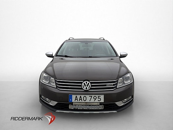 Volkswagen Passat Alltrack 2 of 30