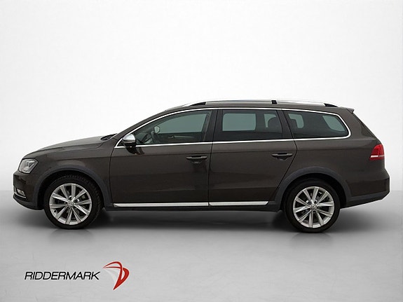 Volkswagen Passat Alltrack 4 of 30