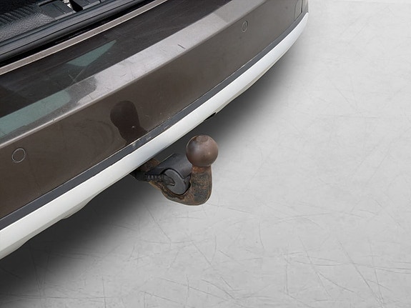 Volkswagen Passat Alltrack 9 of 30