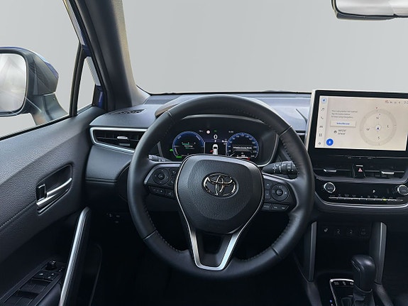 Toyota Corolla Cross 9 of 13