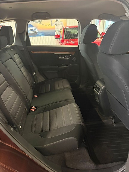 Honda CR-V 10 of 19