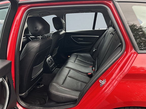 BMW 320d 13 of 24