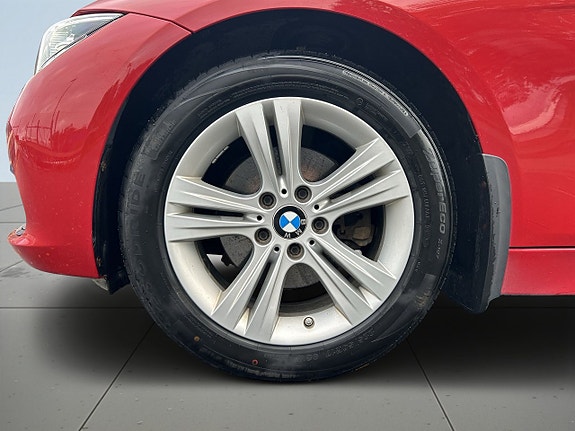 BMW 320d 14 of 24