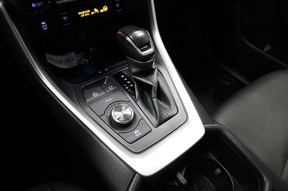 Toyota RAV4 21 of 29