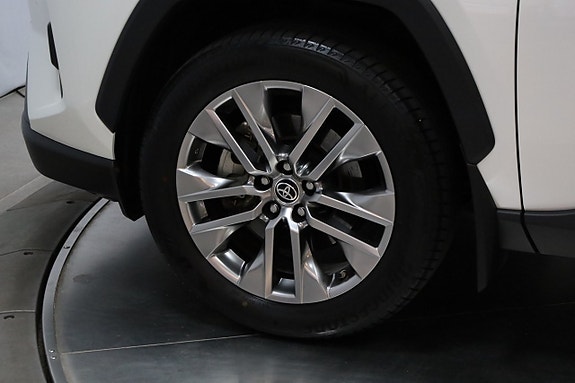 Toyota RAV4 29 of 29