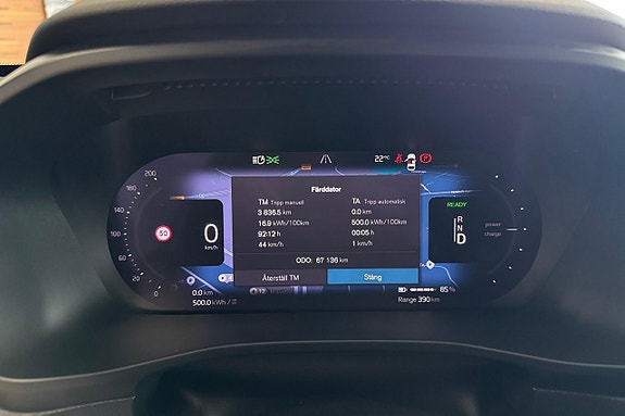 Volvo XC40 10 of 19