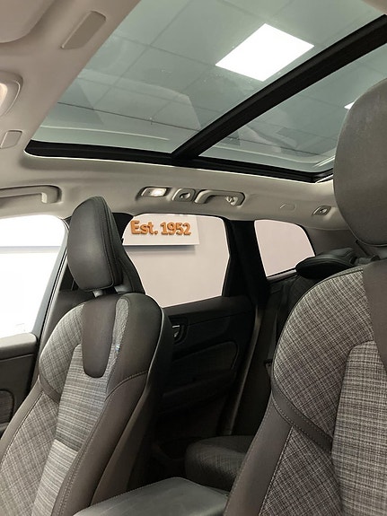 Volvo XC60 11 of 11