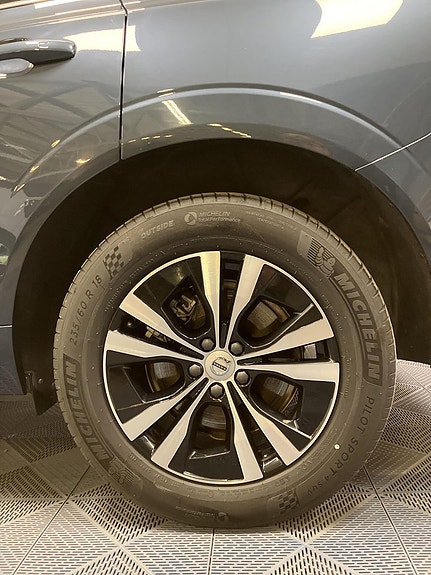 Volvo XC60 5 of 11