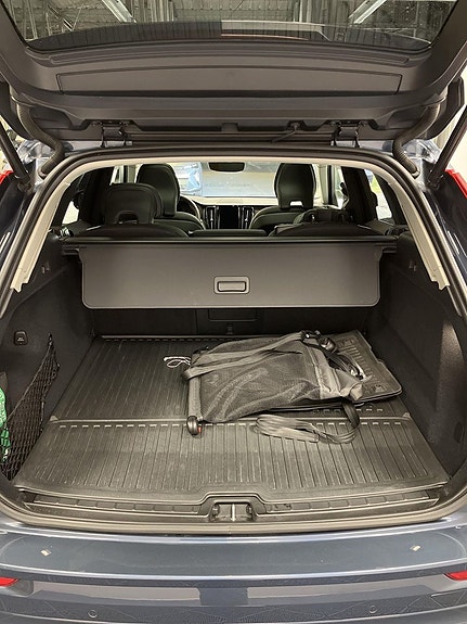 Volvo XC60 7 of 11
