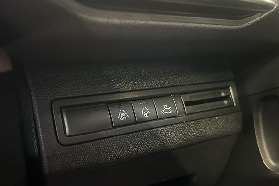 Peugeot 3008 10 of 24