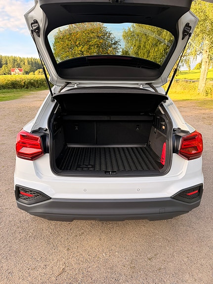 Audi Q2 7 of 15