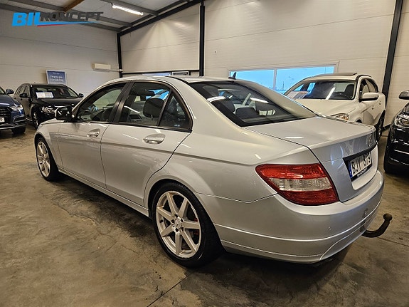 Mercedes-Benz C200 3 of 15