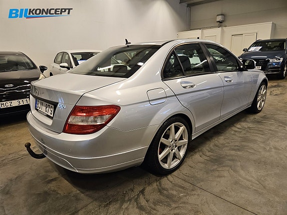 Mercedes-Benz C200 4 of 15