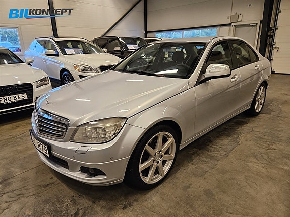 Mercedes-Benz C200 2 of 15