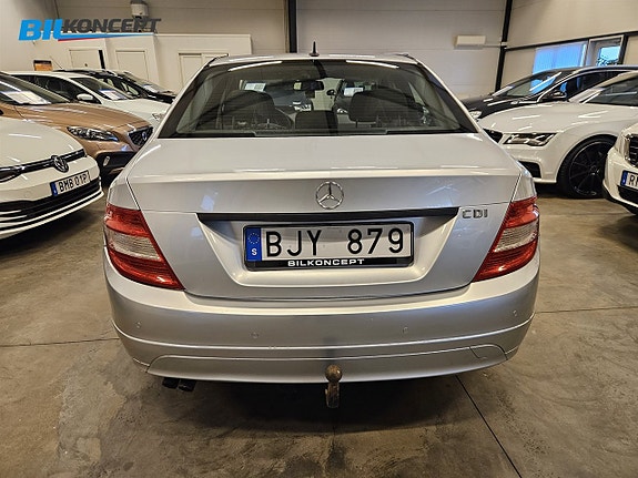 Mercedes-Benz C200 6 of 15