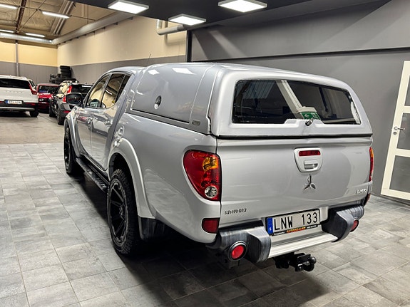 Mitsubishi L200 4 of 12