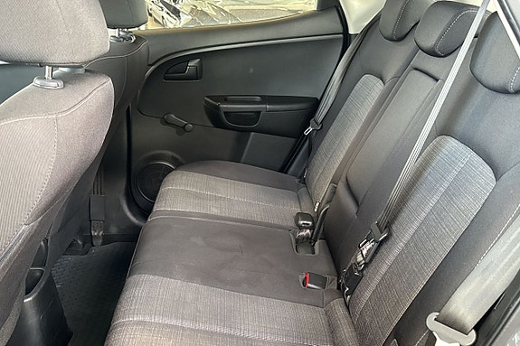 Kia Venga 11 of 14