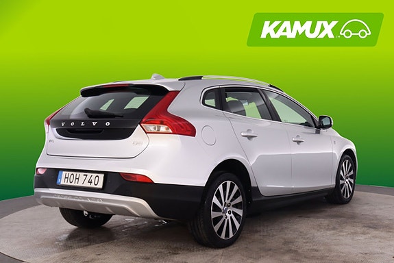 Volvo V40 Cross Country 4 of 20