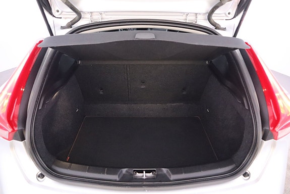 Volvo V40 Cross Country 20 of 20