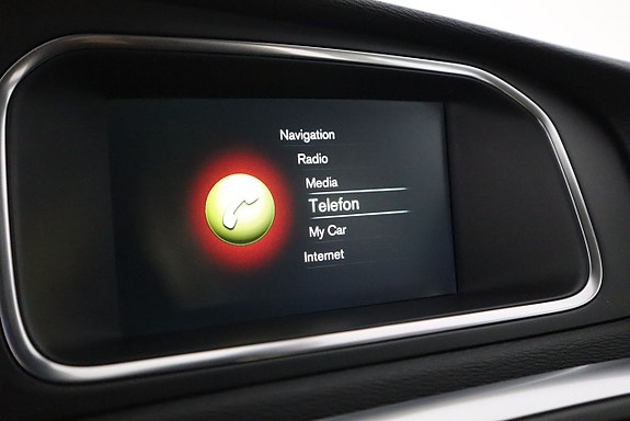 Volvo V40 Cross Country 17 of 20